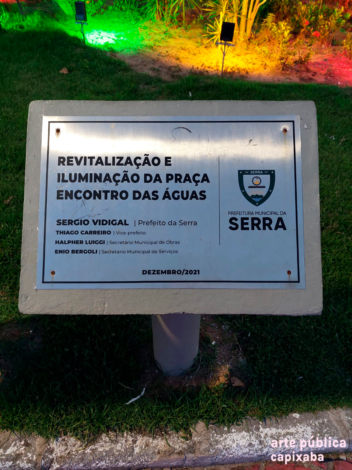 monumento à bíblia